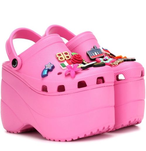 Crocs品牌關(guān)閉最后一批工廠(chǎng)后，捐贈(zèng)10萬(wàn)雙鞋彰顯社會(huì)責(zé)任
